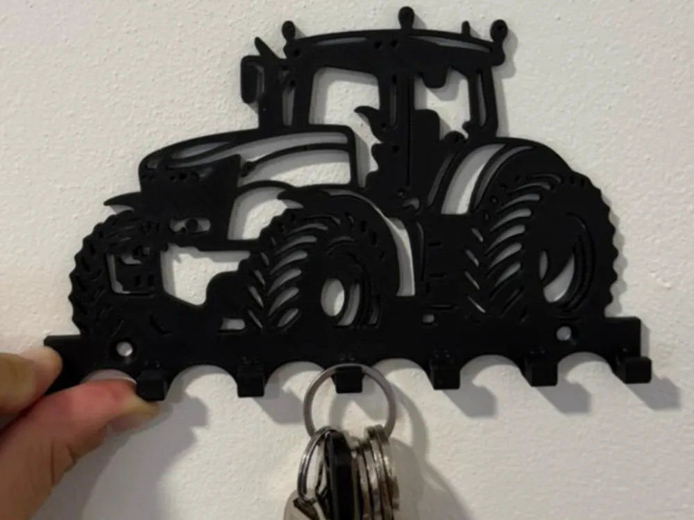 tractor key holder (White)
